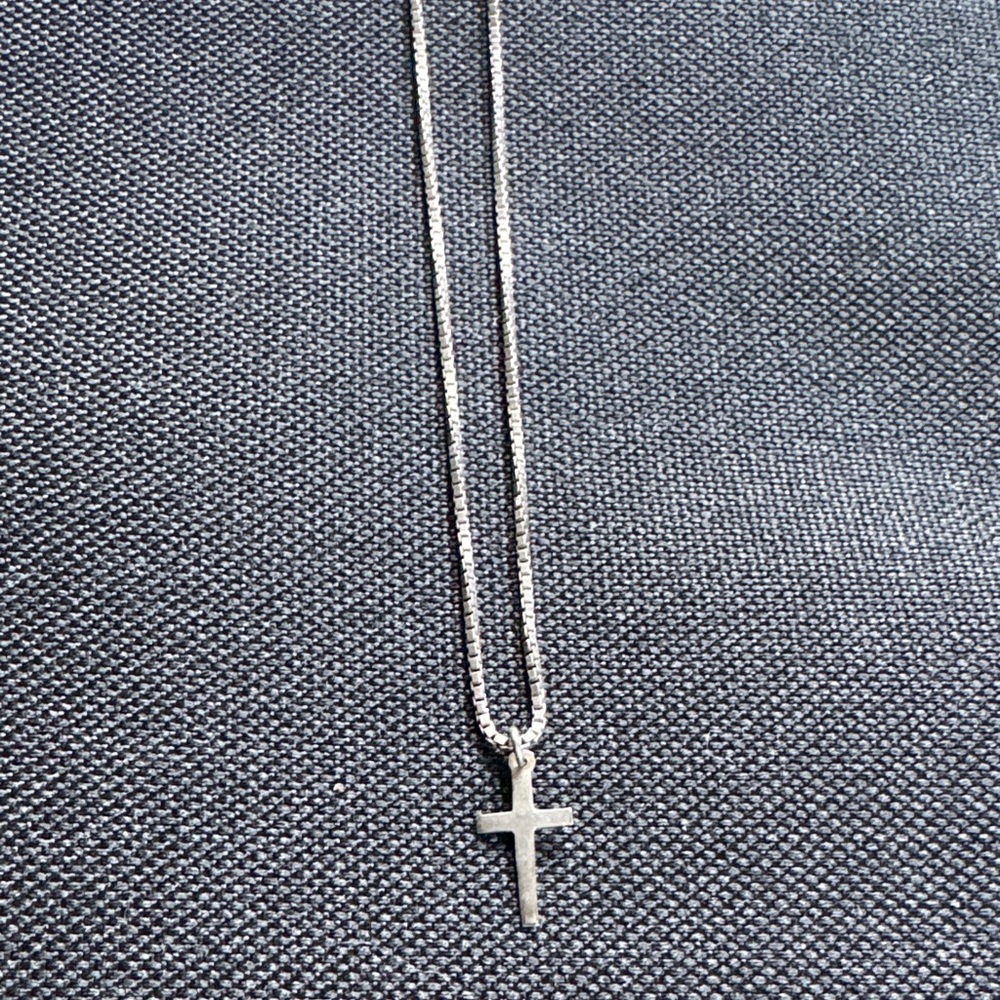 Elegant Silver Cross Necklace